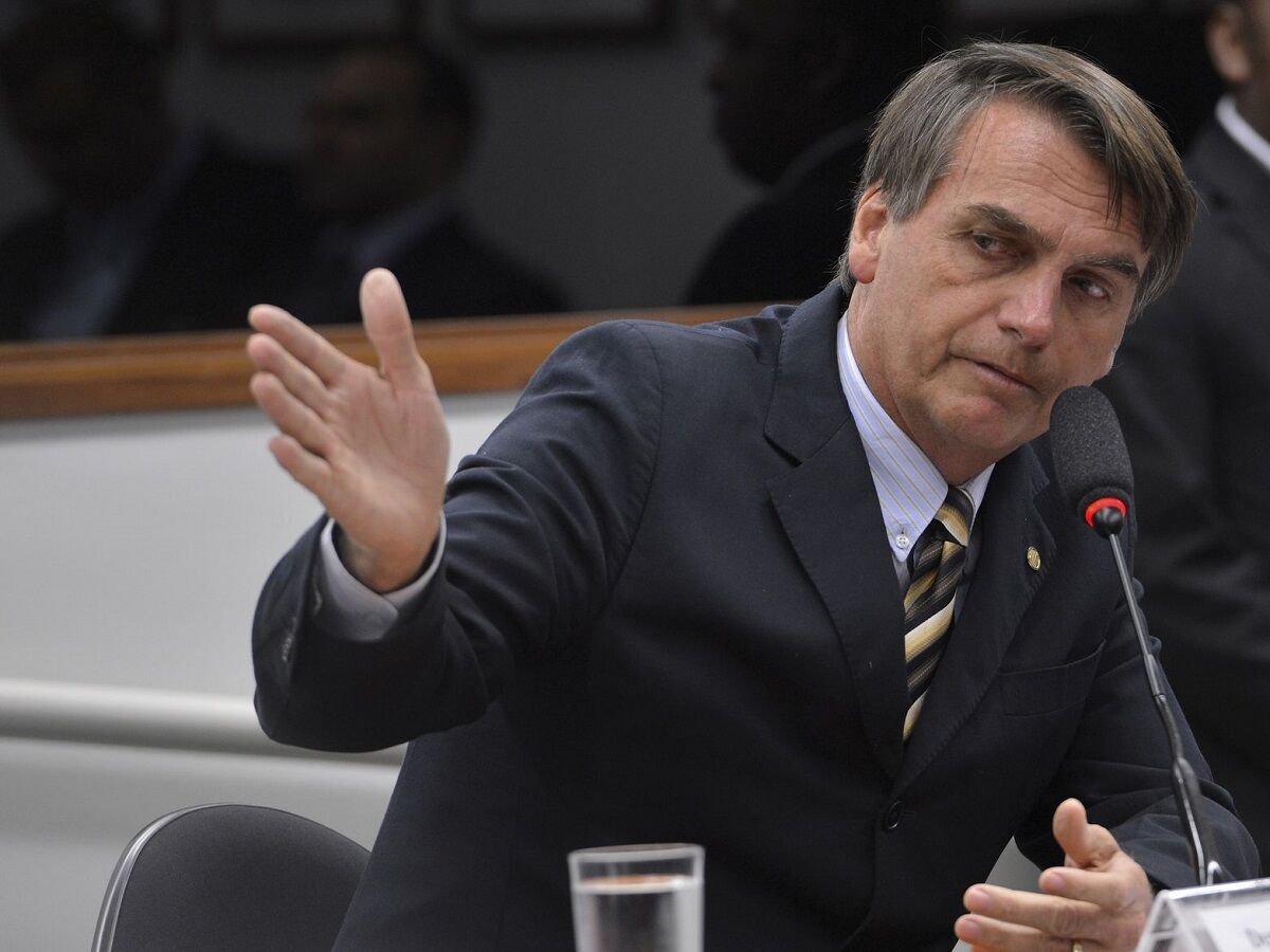 Idealizador atribui a Bolsonaro tentativa de ‘enfraquecer’ Lei da Ficha Limpa: “tenta ser candidato de qualquer maneira”