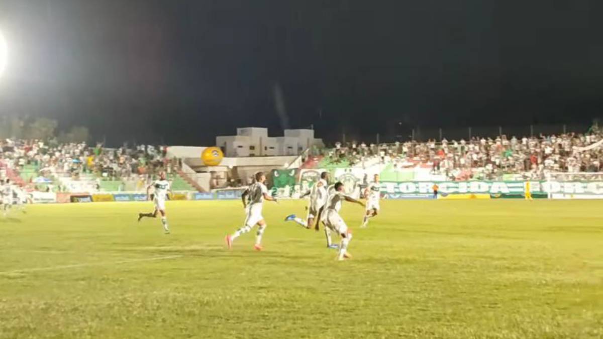 Nos pênaltis, Sousa vence o Serra Branca no Marizão e garante vaga na final do Campeonato Paraibano